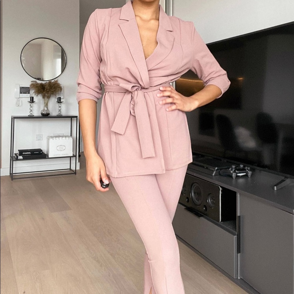 Petite jersey wrap suit blazer in blush